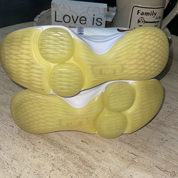 NIKE LeBron Witness 5 EP 'Summit White Metallic Bronze' CQ9381-102 Woman’s Sz 7 - Picture 9 of 16